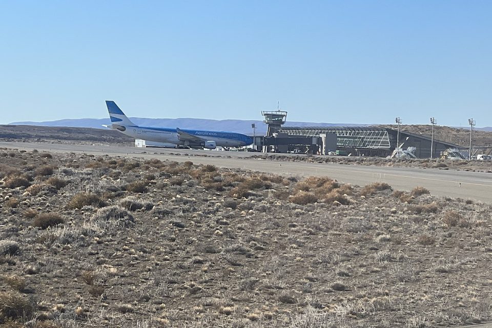 Aeropuerto Internacional de El Calafate Comandante Armando Tola